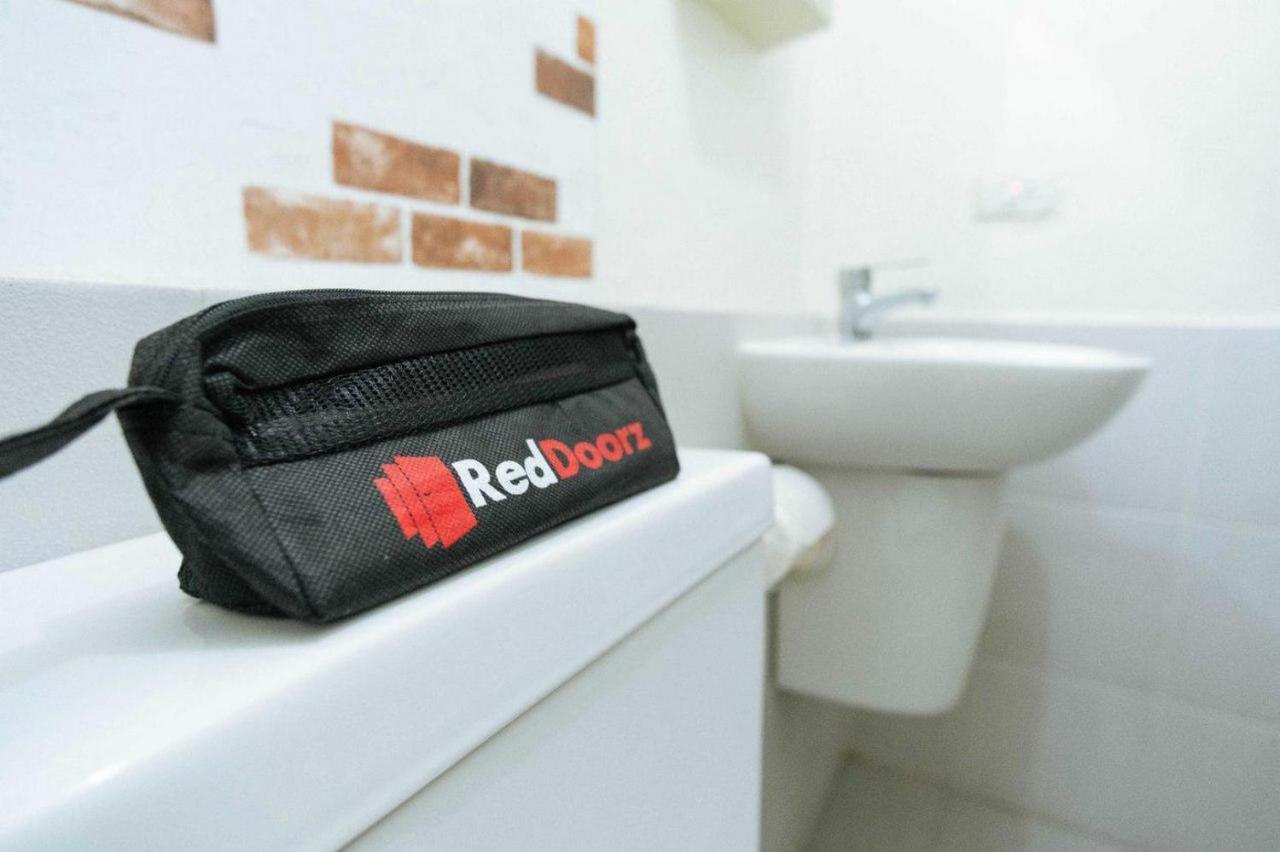 Reddoorz Near Ringroad City Walks Medan Exterior foto