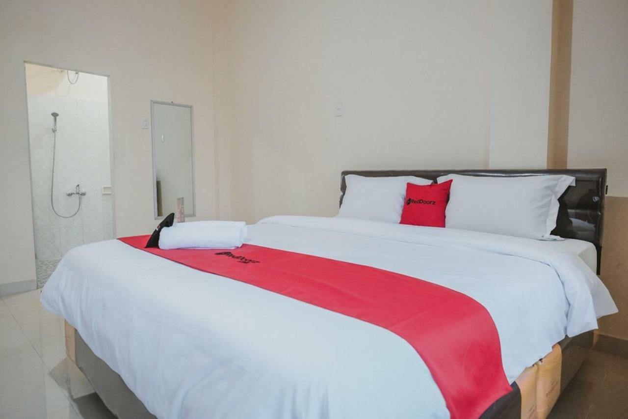Reddoorz Near Ringroad City Walks Medan Exterior foto